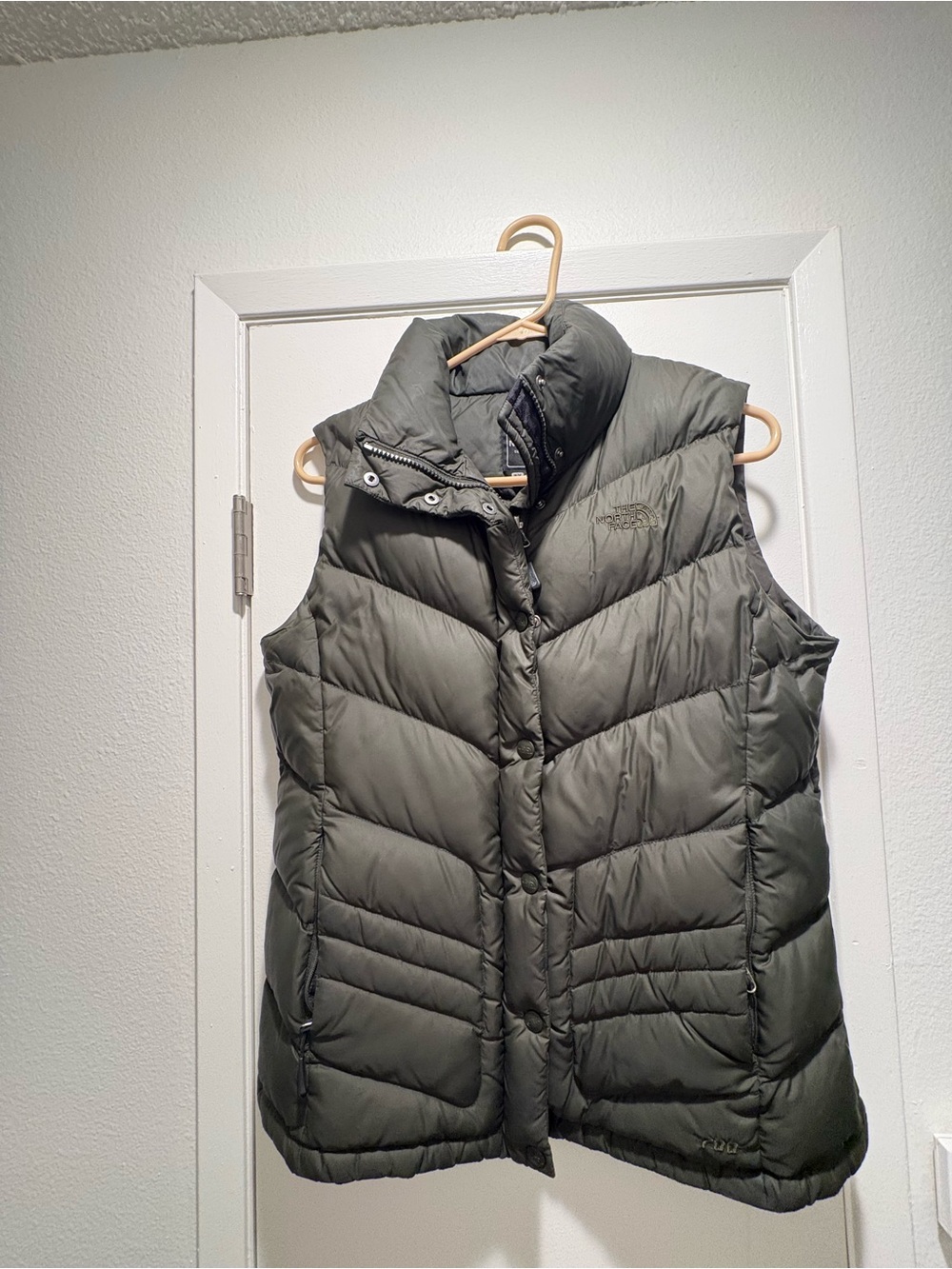 The North Face Women's Quilted Puffer Vest - Olive